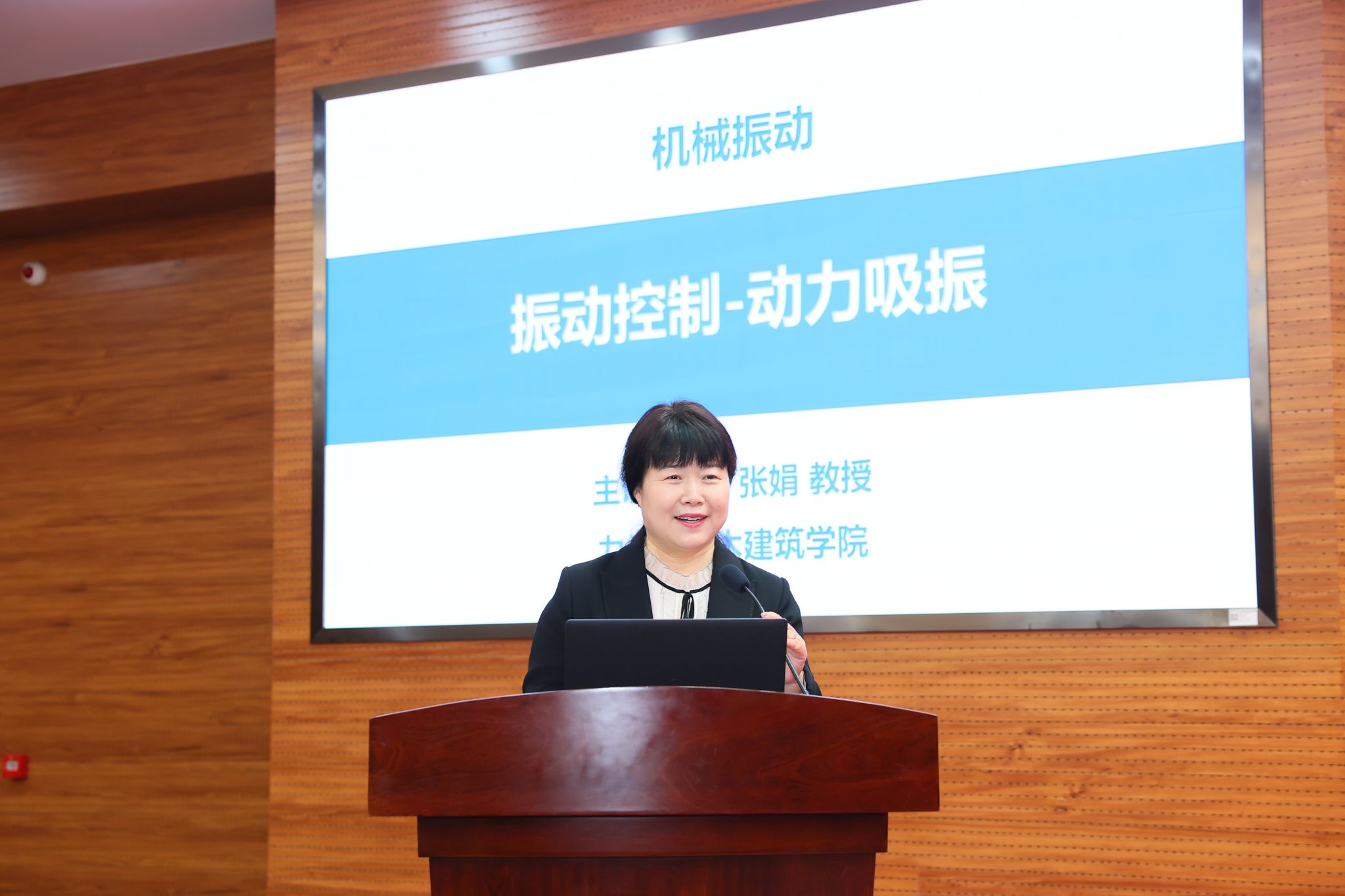 图片4.jpg 图片4.jpg