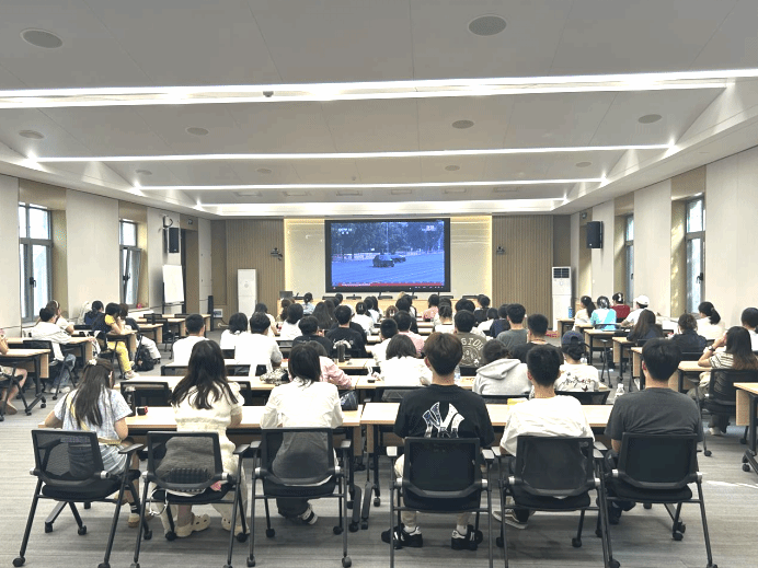 “铭记历史，砥砺前行”必赢76net线路官网组织“纪念中国人民抗日战争暨世界反法西斯战争胜利80周年”主题教育活动